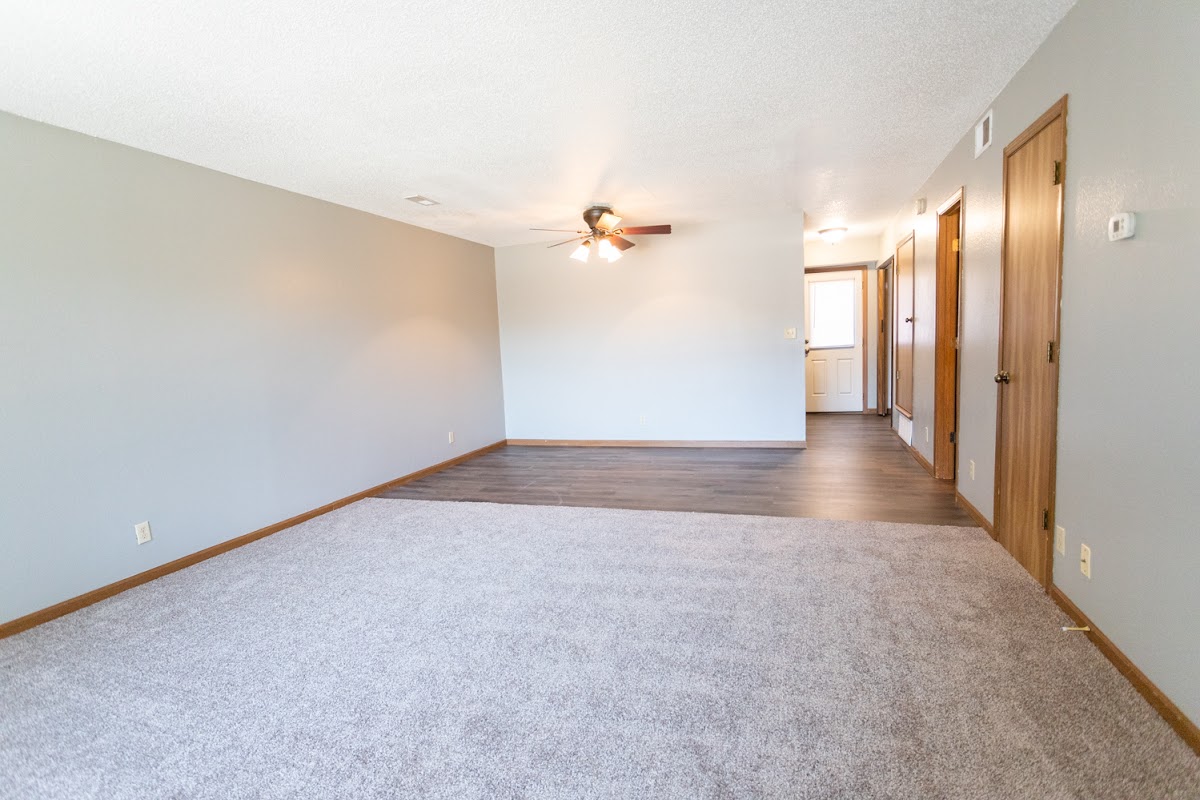 Country Meadows Apartments and Townhomes