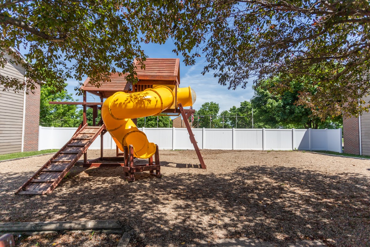 Country Meadows Apartments and Townhomes