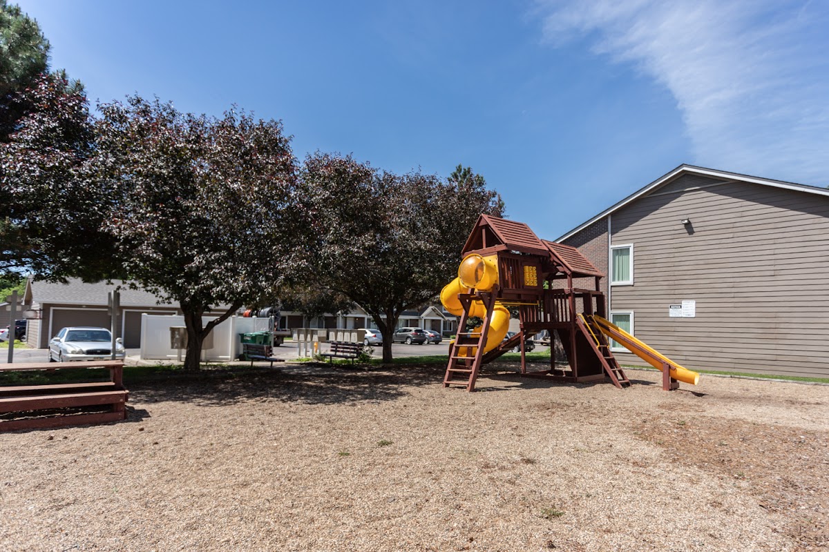 Country Meadows Apartments and Townhomes