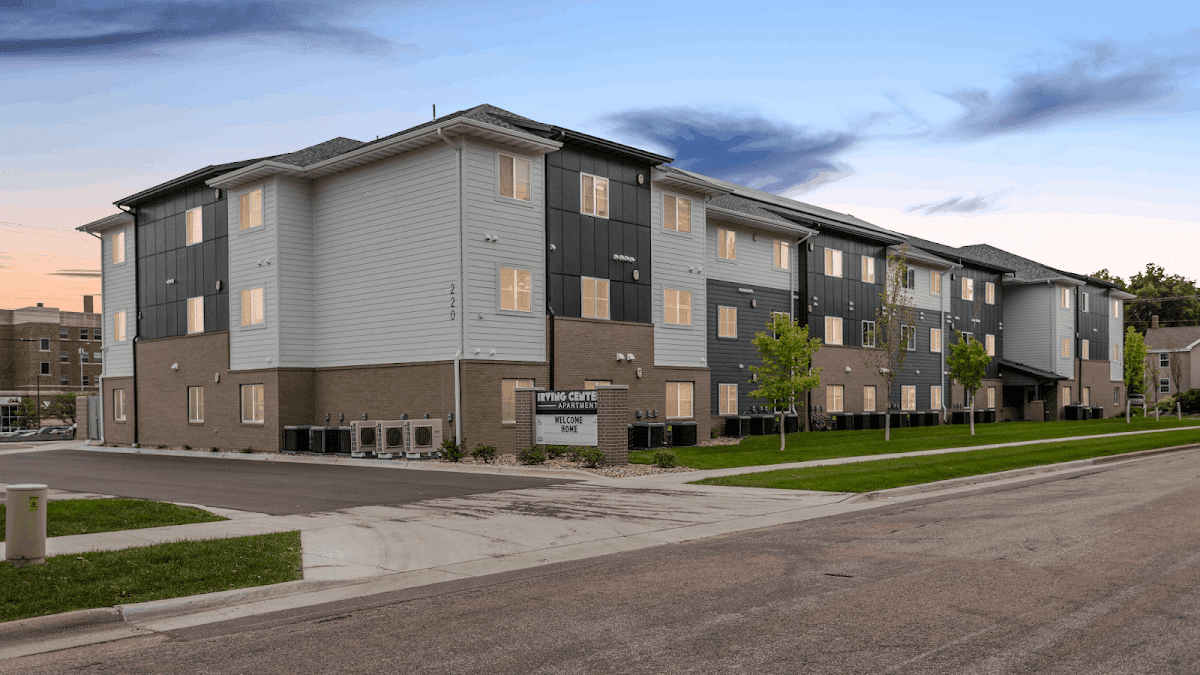 Irving Center Apartments