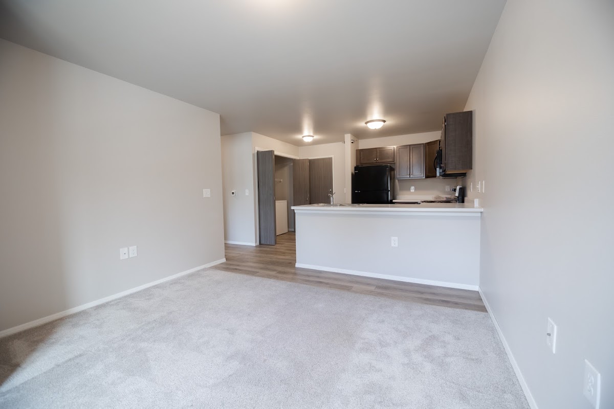 Irving Center Apartments