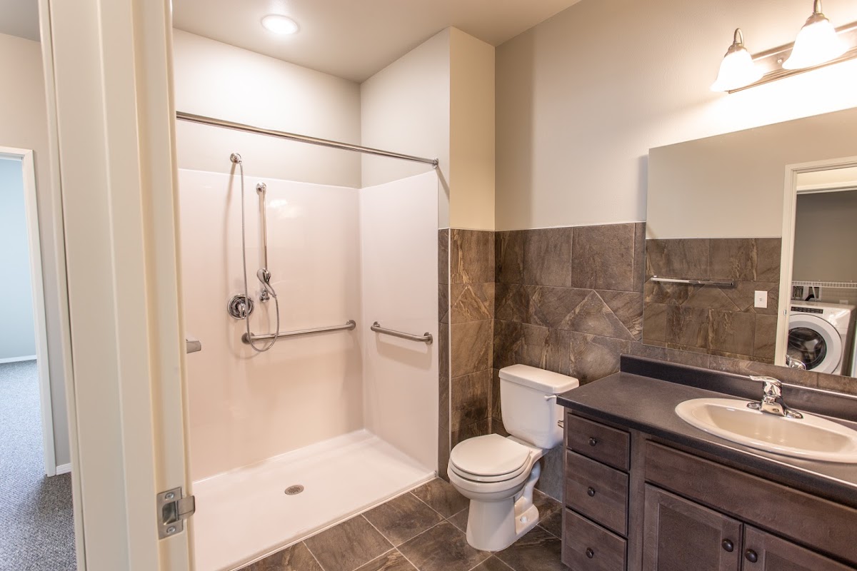 Irving Center Apartments