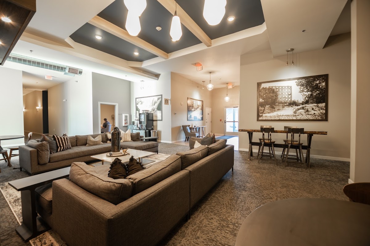 Phillips Avenue Lofts