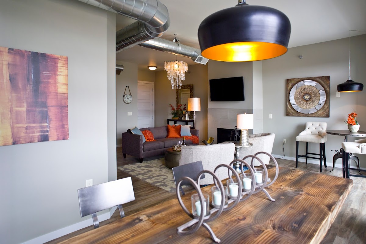 Phillips Avenue Lofts