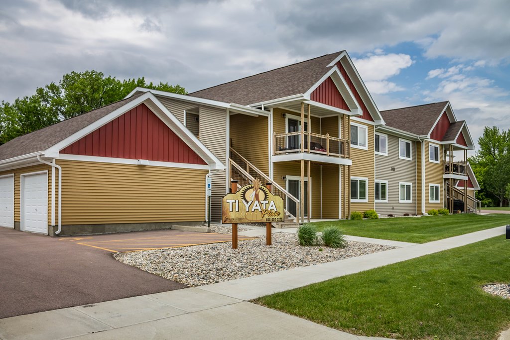 Tiyata Place Apartments